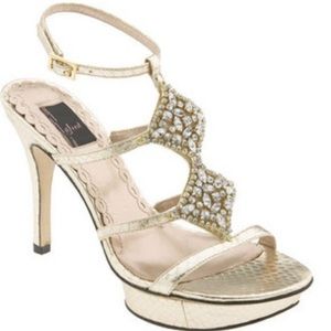Glint size 4 NWT ‘Enchant’ T-strap Gold Snake sandal